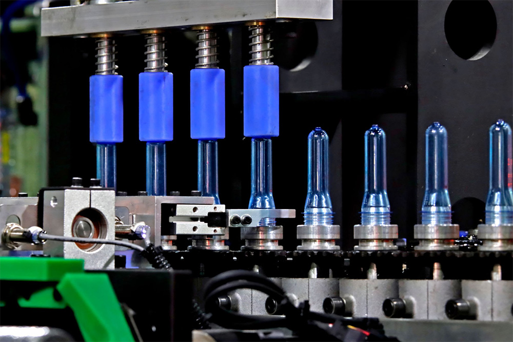 How to Match PET Preforms with Blow Molding Machines for Maximum Efficiency
